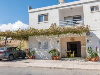 Nomad's Nook - Mediterranean Boho Escape - 6