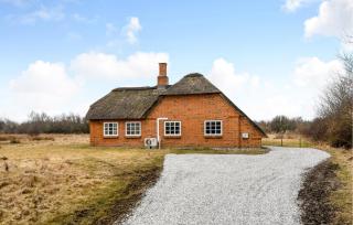 Nice Home In Ulfborg With Sauna - 2
