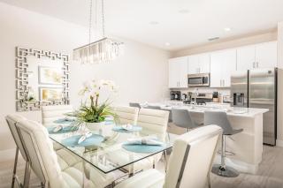 ET005 - Serene Townhouse with Themed Bedroom at Reunion - 2
