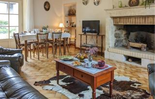 Cozy Home In Ceaux-En-Loudun - 6