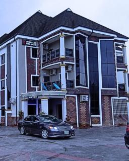 Uptown Life Hotel and Suites - 9
