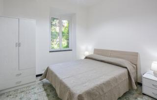 2 Bedroom Amazing Apartment In Semorile - Semorile - 5