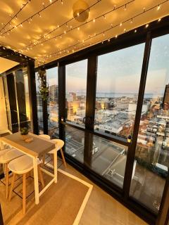 Fortitude Valley Stylish Comfortable Apartment - 8