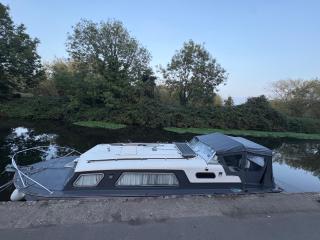 4 berth Boat house in birstall, Leicester - 9