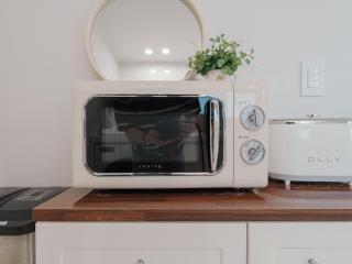 OPEN SALE, SONG Stay Park, Airport Railroad, Hongdae Station, Yeontral Park, 7 people, queen bed, air conditioner in each room, dryer, WiFi, foreigners only - 9