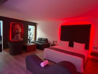 La Isla Auto Hotel - 8
