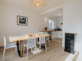 Holiday home just 350 m from the long sandy beach - 0