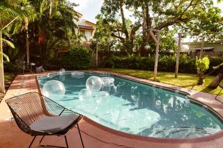 Casa del Ojo- Heated Pool - 3 King beds - 8