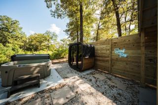 Nordic Couples Cabin W Hot Tub, Sauna, Grill - 7