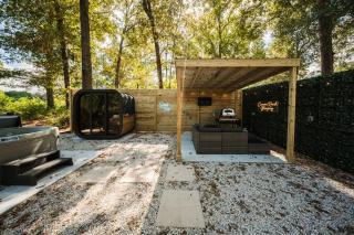 Nordic Couples Cabin W Hot Tub, Sauna, Grill - 4