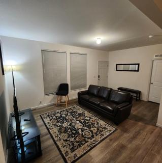 Home away from Home - 6 miles from the SNP - 7