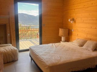 Chalet moderne 100m² pour 8 pers - Vue sur le lac - FR-1-758-44 - 2