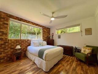 Tropic Lodge by Charlesworth - 9