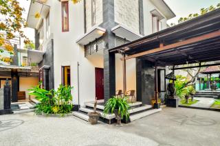 Balinese Home with Pool near Padma Beach, Legian - 8