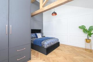 Paradise Boutique Deluxe - Leeds City Center - Steps to Ivy Asia - 1
