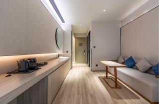 Shanghai Wujiaochang Dabaishu Orange Crystal Hotel - 2