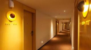 IU Hotel Zhengzhou Erqi Wanda Plaza Daxue Road Branch - 3