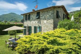 Charming Stone House Near Lucca And Garfagnana - 9