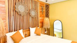 Loft Hideaway Villa with Sofa Bed Central Canggu - 8