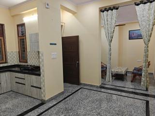 1BHK Home near Airport & Markets - 7