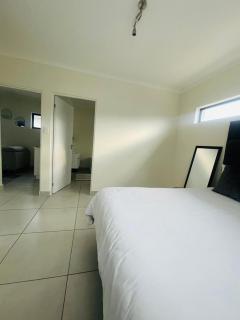 Private Room in a house in Willow - 2