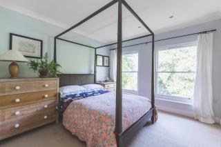 Luxurious Bright and Airy 1BDR Flat - 8