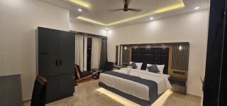 Munnar Family Castle - 5