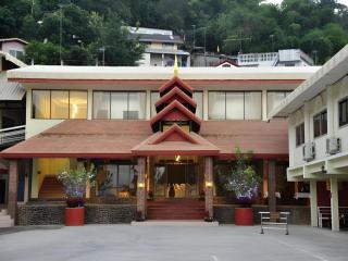Piyaporn Hill Paradise Hotel - 1