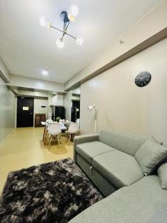 1 Bedroom Unit Avida Towers by PHI Rentals - 7