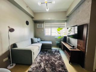 1 Bedroom Unit Avida Towers by PHI Rentals - 6