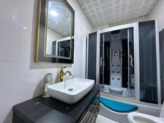 Welcome to your home away from home! - 9