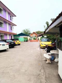 OYO 75399 Choktipparat Place - 3