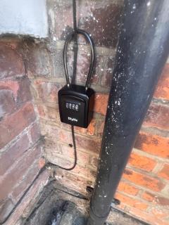 Large Studio Flat Harrow - 3