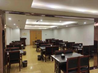 GreenTree Inn Ordos Kangbashi District Ulan Mulun Street Branch - 4