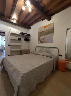 Charming Little House 2 kilometers from the Historical Centre in a typical Florentine district right next to the Tram and Bus stops by Florence Holidays Apartments - 0