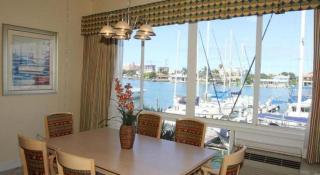 Chart House Suites and Marina - Clearwater Beach - 4