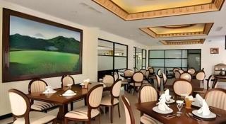 Yusro Hotel Restaurant & Convention - Jombang - 3