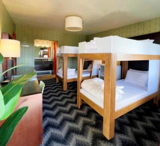 Bposhtels Waikiki Retreat - 8