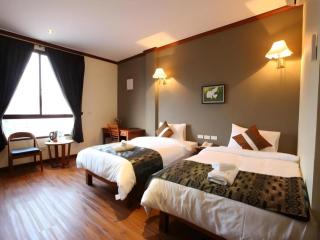 Phonethip Plaza Hotel - 1