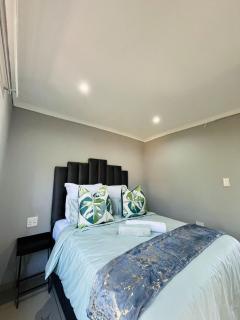 Modern Apartment - 7