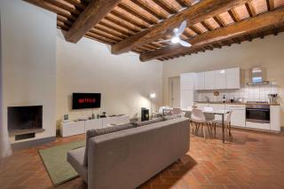 Borgo di Libbiano - for exploring all of Tuscany - 2