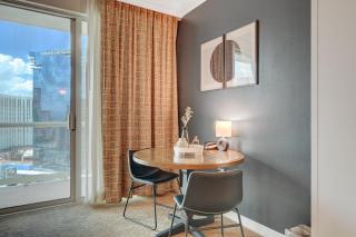 Aura Studio at MGM Signature FREE Valet Parking - 8