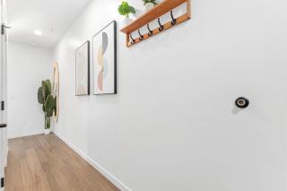 Modern 1BD Near DT & UMN Gym Street Parking - 6