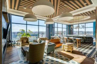 CBD Apartment Pool 24-7 Gym Parking - 2