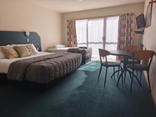 Aspen Lodge Motel - 1