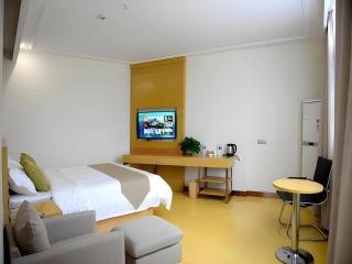 GreenTree Inn Xianning Tongshan Yangdu Avenue - 9