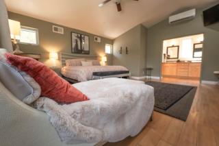 Gateway To Sequoia River House - 4