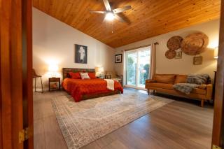 Magic Sequoia Spacious Home - 9