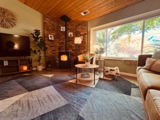 Magic Sequoia Spacious Home - 0