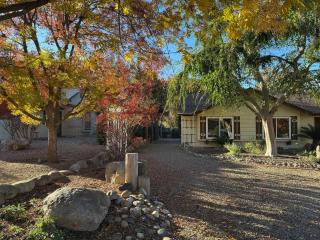 Magic Sequoia Spacious Home - 1